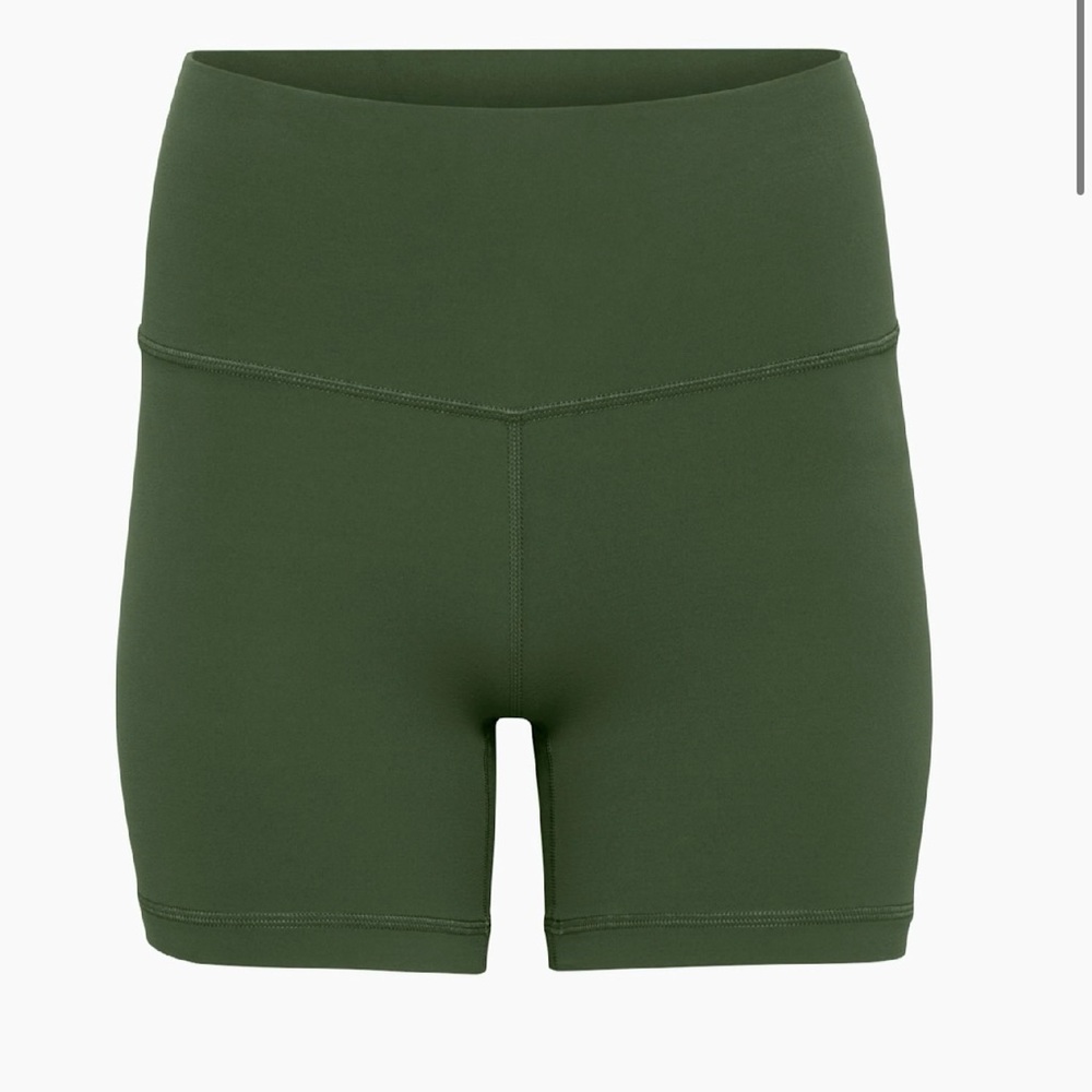 NWT Aritzia TnaBUTTER™ Atmosphere Hi-Rise 5" Short Sz Small Kombu